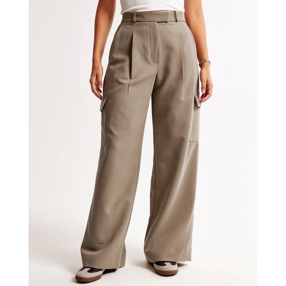 [Abercrombie & Fitch] Harper Tailored Ultra Wide Leg Cargo Pants NWT Size 31/12L